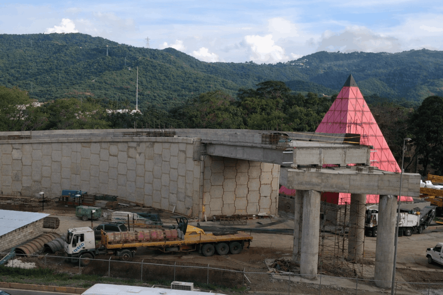 Rampa de Acceso desde la Autopista Valle Coche 1 Pilperca